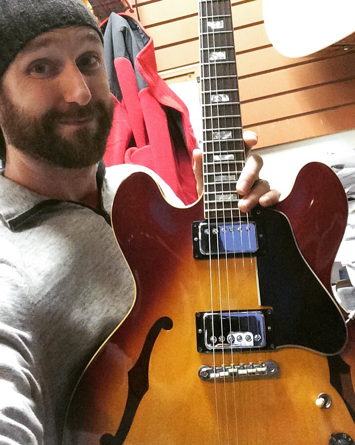 bradmyrick's tweet photo. 4 @bradmyrick shows starting tonight! https://t.co/3n7fuhd8ZG for info. #bradmyrick #nhmusic #acoustic #acousticduo #jazzduo #solojazz https://t.co/LolvZLwWca