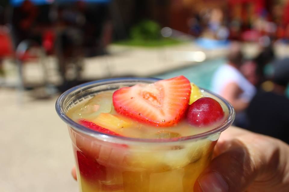 MREevents's tweet photo. Mmm.. Mimosa, anyone? #MREevents #Mimosas #SundayFunday #ApartmentEvents #ResidentEvents #PartyWithYourNeighbors https://t.co/14Gz5iQARV