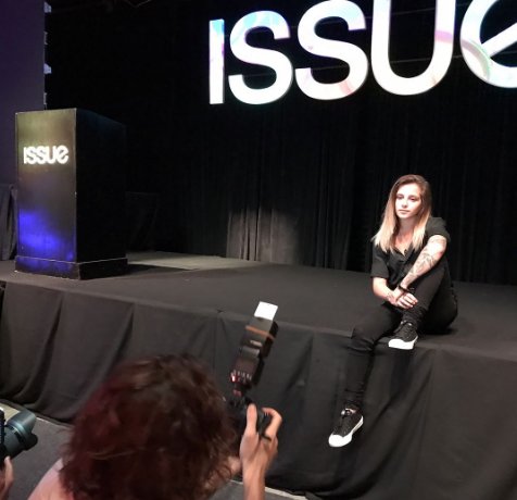 etchegonistasOF's tweet photo. Evento Relanzamiento ISSUE. #NosRenovamos #AlgoEstaCambiando #ISSUE #IssueColor - growmarketingok via Instagram https://t.co/d6ErvhLgb2