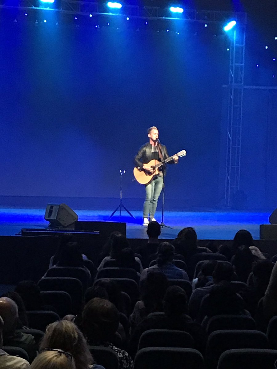 LifeChildUSA's tweet image. A huge thank you to @heinzwinckler for coming out tonight and being that last to lead us in worship!! #ConcertforChange