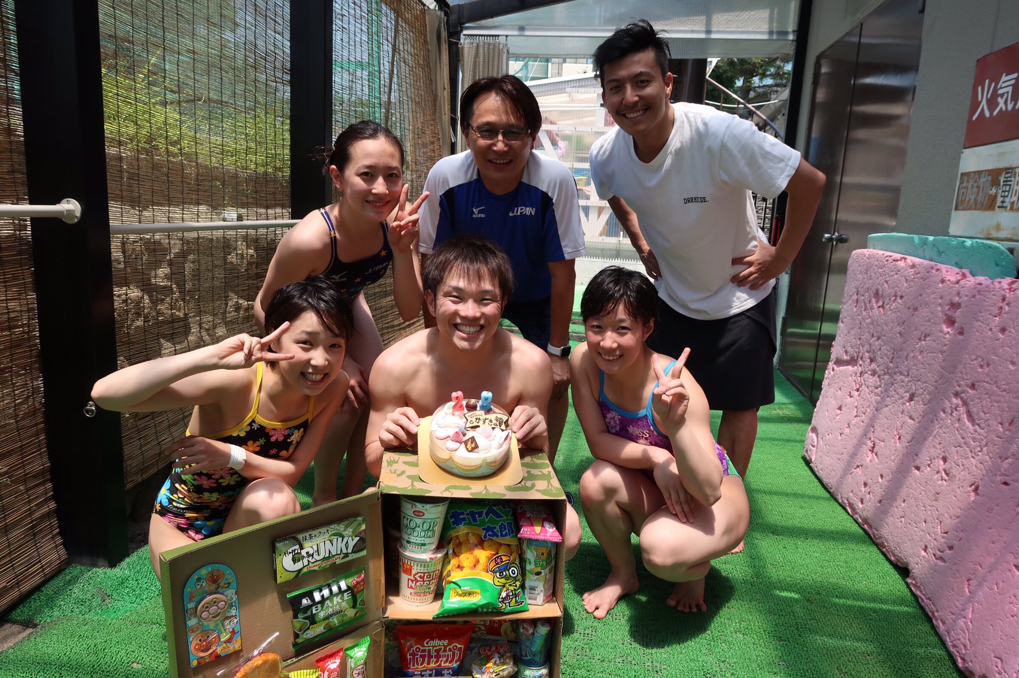 Twitter 上的 馬淵優佳 去年のお菓子バックに引き続き 今年は冷蔵庫を作りました 低クオリティー 笑 でも喜んでくれてよかった T Co Uhteairkxg Twitter