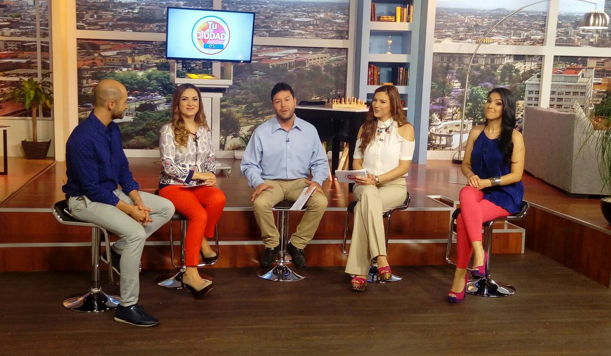 Capital21_Tv's tweet photo. .@r3n3g4do nos cuenta sobre #ElRap en #Rocka21 junto a @EnriqueAlcocer, @gabrielaavila11, @lilianaamoros y @PamelaCorreaMX
➡️21.1HD https://t.co/3k3WRXVDR0