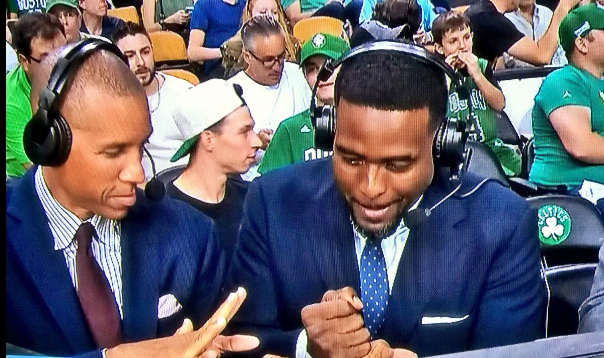 LucaCico80's tweet photo. @ReggieMillerTNT @realchriswebber playing #StonePaperScissors 'cause @KingJames killed #ECF #Game2 too soon? #BIG!😂#celticsvscavs @NBAonTNT https://t.co/NRbtZGnBbJ