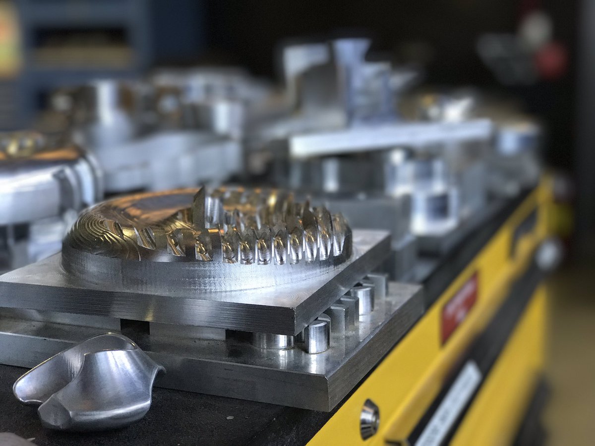 BethDuncan's tweet image. Epic time at @autodesk in #SanFrancisco today! Thank you @DigitalPromise #FilmMAKERChallenge @RanchoMinerva #wave