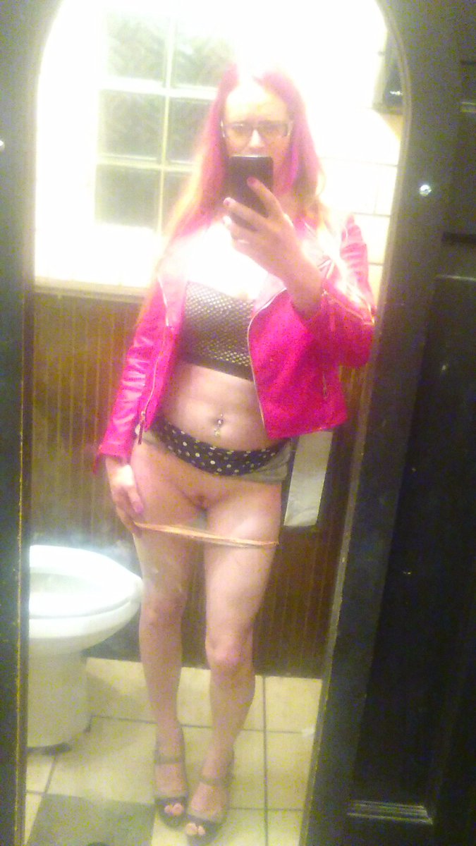 Courtneystone85's tweet image. Pink and pussy bathroom selfie, lol. #itsclean #noshame