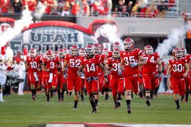 CoachMartinez3's tweet photo. Great to meet coach @FWhittinghamJr today! Thank you for your time coach! @FUHSFOOTBALL @FUHSAthletics #IFL https://t.co/ngPNr8xWSq