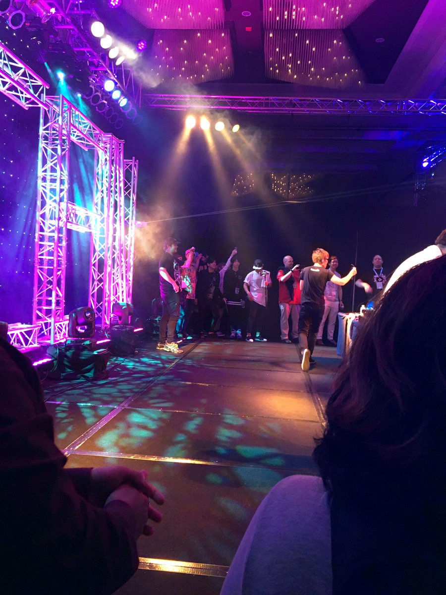 EricsOverkill's tweet image. @teddyloid @AtkTheMusic prepping for @animecentral #SYNERGY17