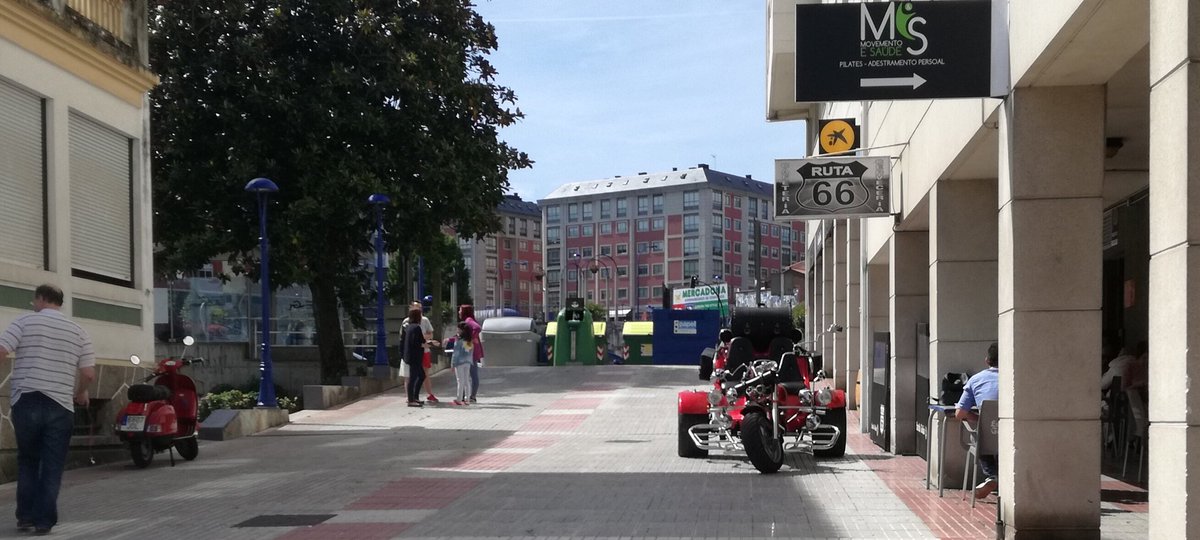 carvalo71's tweet photo. Visto de que la #PoliciaMunicipal no hace nada, a ver la @guardiacivil  😡 @vocescoruna @ACUDECulleredo @Culleredo @ConcCulleredo @jrrioboo https://t.co/ACugwvCtDz