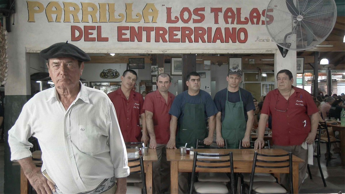 Parece que mañana llueve pero a un buen asador eso no le importa 

#TodoSobreElAsado