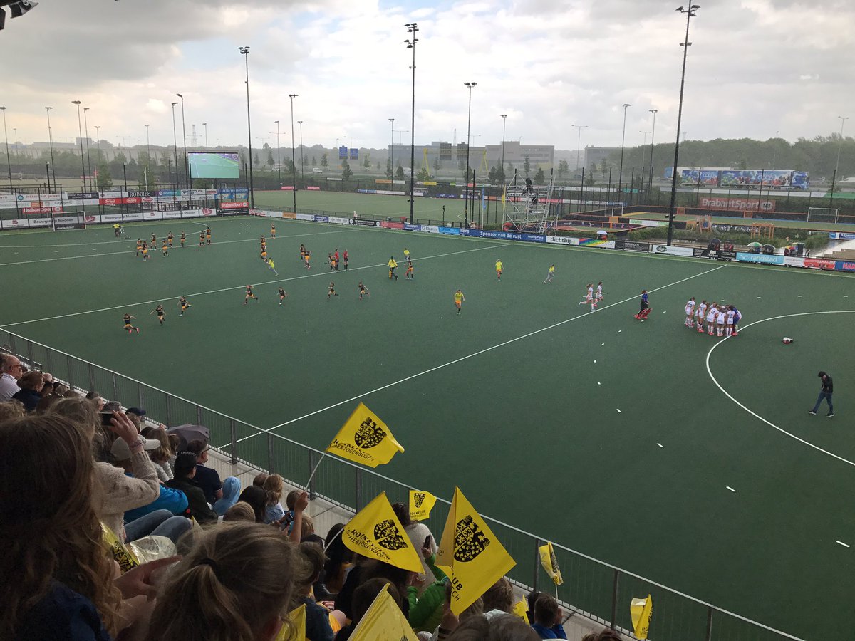 Klaar om te beginnen. #playoffs2017 Hcdb - OR