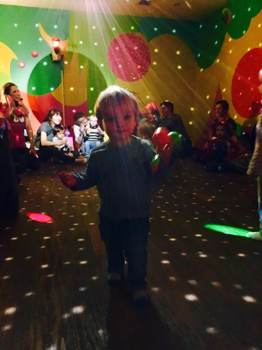 Discotots's tweet photo. Pay as you go sessions @JumpPlayCentres Cardiff this Monday at 1pm & 1:45pm. Β£5 includes FREE play at Jump! 07876177017 to book #discotots https://t.co/dxChCmmLp4