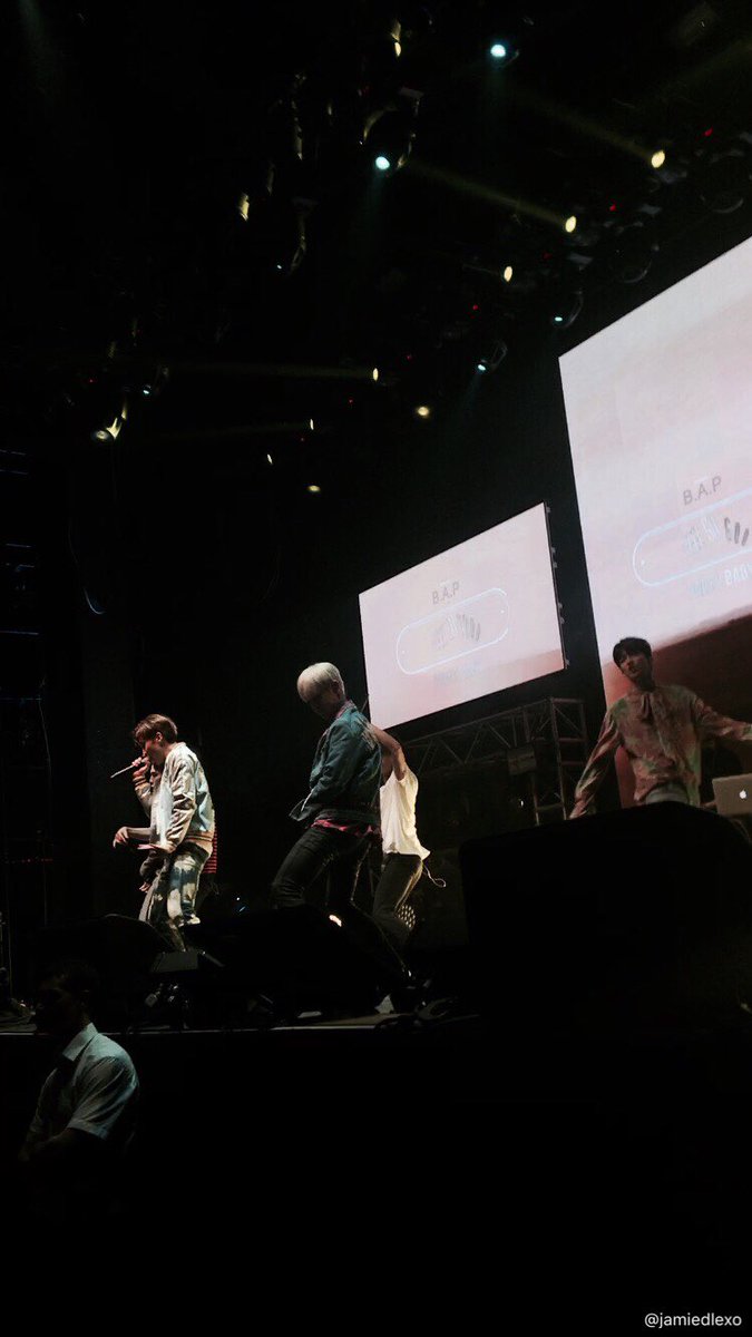 EN_b0t's tweet photo. ❤️
#bapinmoscow #bapinrussia #moscowboom https://t.co/4y856hZNAJ