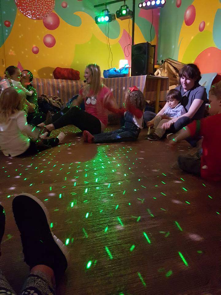 Discotots's tweet photo. Pay as you go sessions @JumpPlayCentres Cardiff this Monday at 1pm & 1:45pm. Β£5 includes FREE play at Jump! 07876177017 to book #discotots https://t.co/dxChCmmLp4