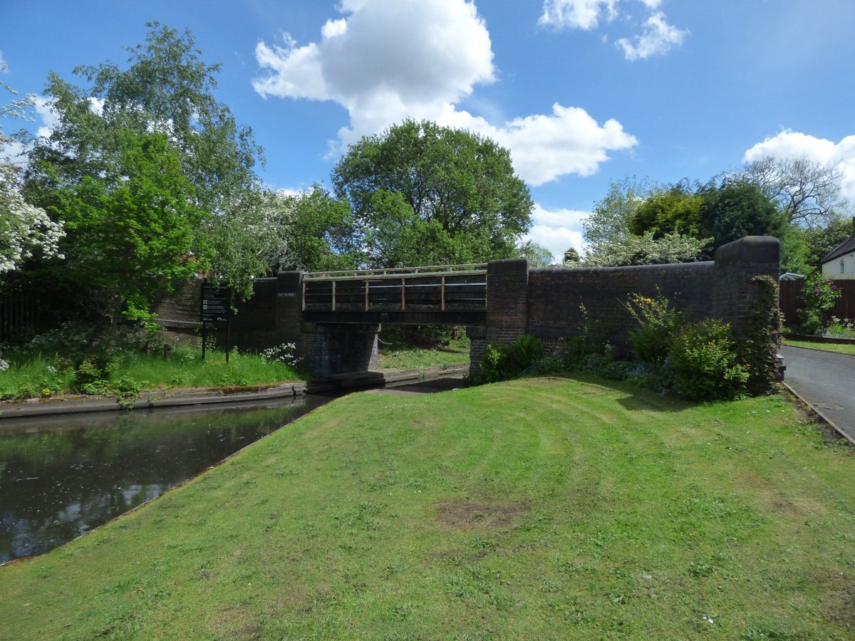 Smith's Bridge, Wright's Bridge, Railway Bridge and Gosty Hill Bridge. #DudleyNo2Canal @CRTWestMidlands @CanalRiverTrust Station Rd Old Hill