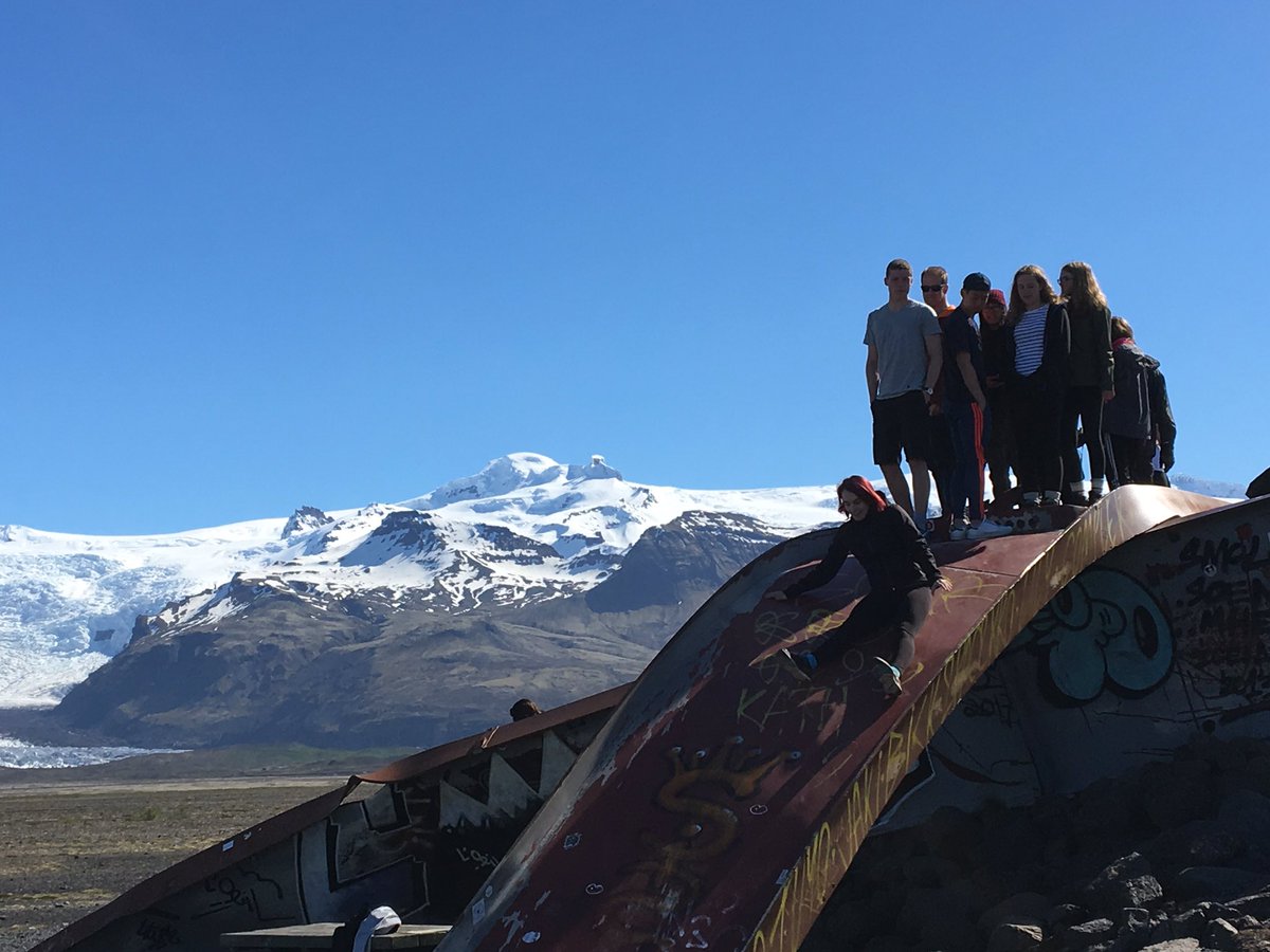 stelling_rci's tweet photo. Highest peak in Iceland. Standing on a monument for a catastrophic flood that happened in 1996. #RCIceland @kennlharvey https://t.co/7fUL9bz1Nc