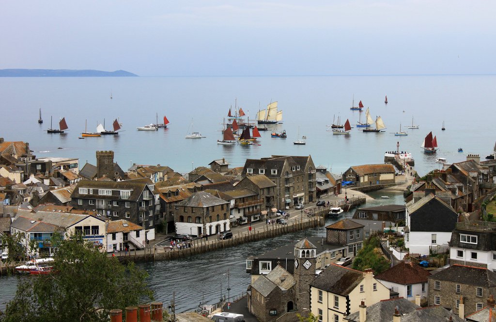 TheClipperLooe's tweet photo. Don’t forget #LooeLuggerRegatta and #LooeRaftRace! #FestivalOfTheSea https://t.co/3N8jSpmS6P https://t.co/j0vlmuSO0A