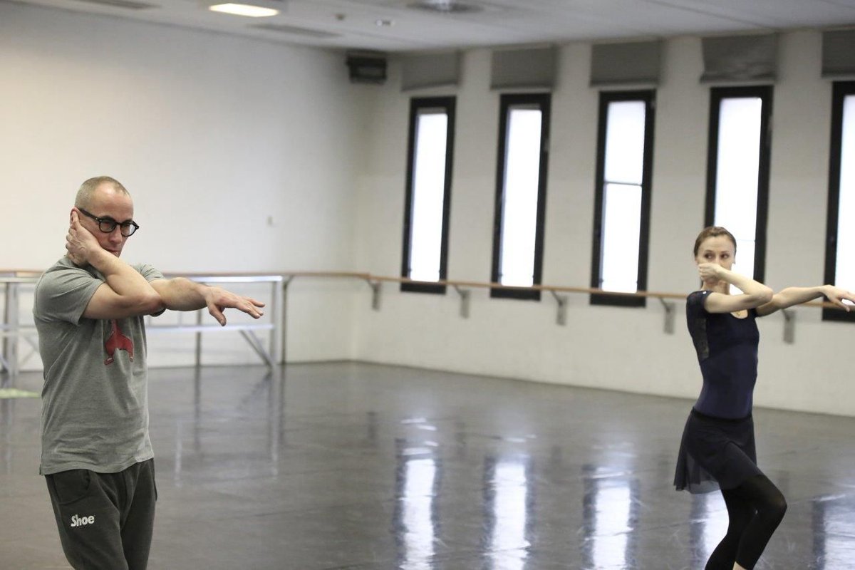 teatroallascala's tweet photo. Tonight at 8pm the Premiere of #HandelProject, the new ballet by Bigonzetti w/ @SvetlanaOficial and @RobertoBolle https://t.co/u8kI6bWVee https://t.co/QH3z57qjfl