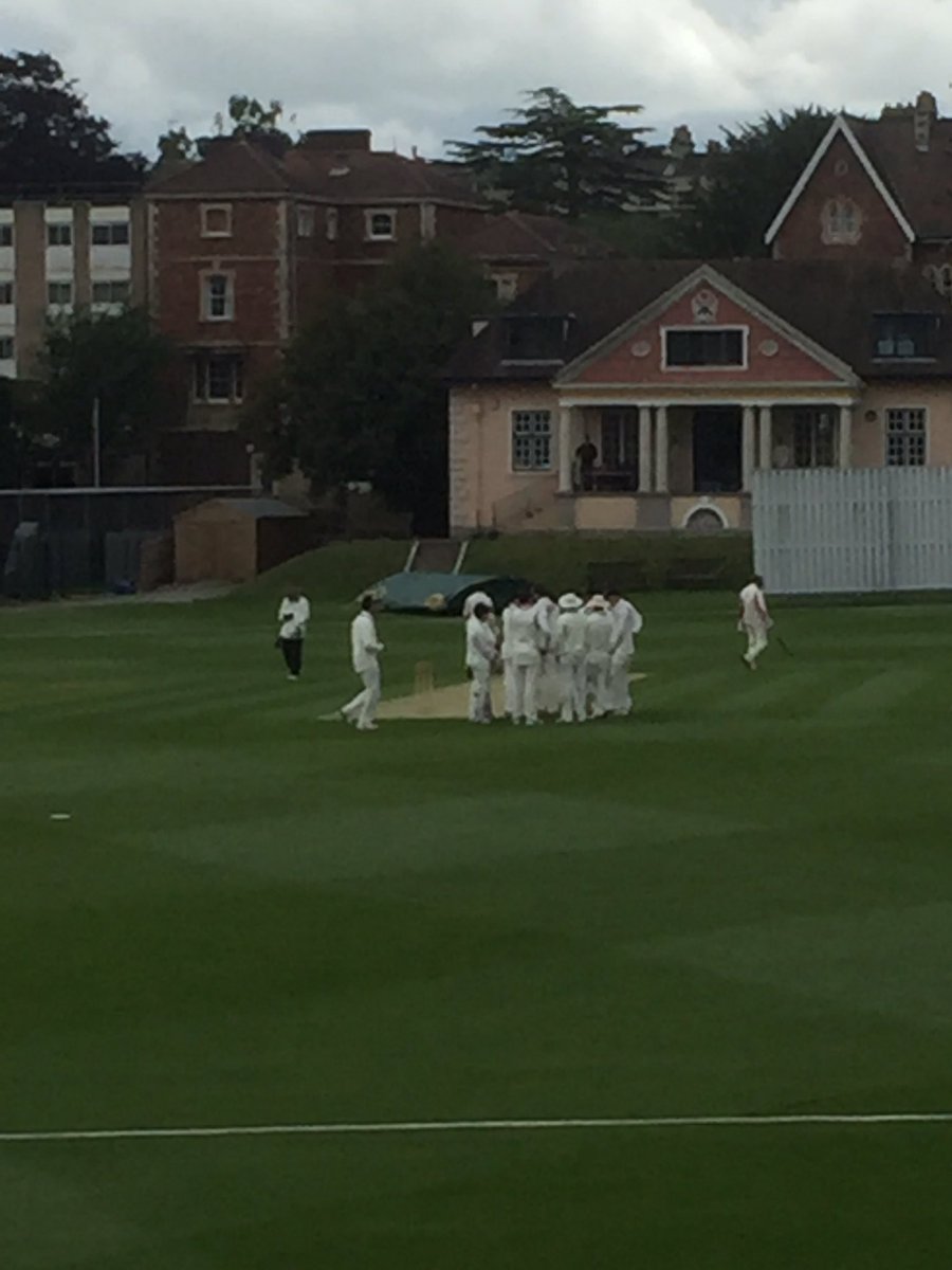 CricketClifton's tweet photo. 1st XI win the toss &amp; bowling first on The Close, 20-2 (5), 2 for @cole_fergus vs @BlundellsSchool https://t.co/a0WOgpPhav