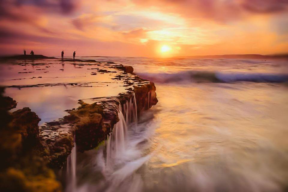 Sunset at #Wilderness Beach, #GardenRoute - Flat rock. Great fishing spot
Photo Andre Roux