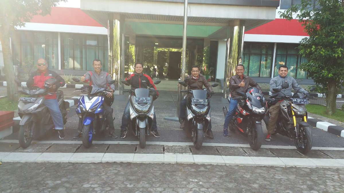 putrodewanto's tweet photo. Touring tipis2 sambil merapikan kabel. #ForCustomerBestExperience #MNTreg5 @_funtastic5_ https://t.co/9PYPVETWFC