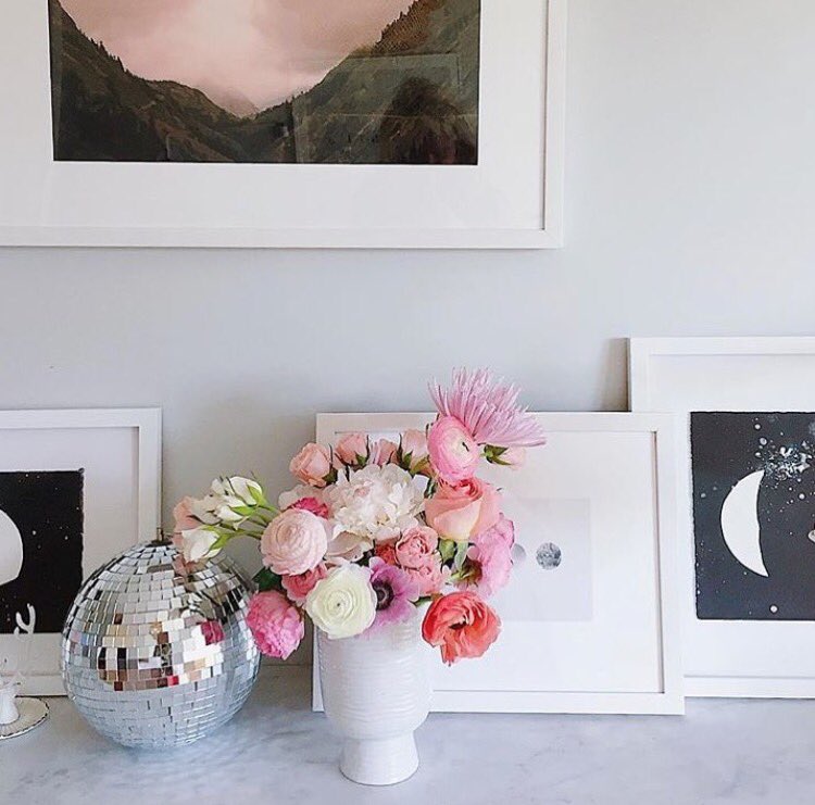 WellFedCreate's tweet photo. #pastels at home 🏡 #regram love for @designlovefest - for more, check out our #instagram https://t.co/1NnsAtsn97