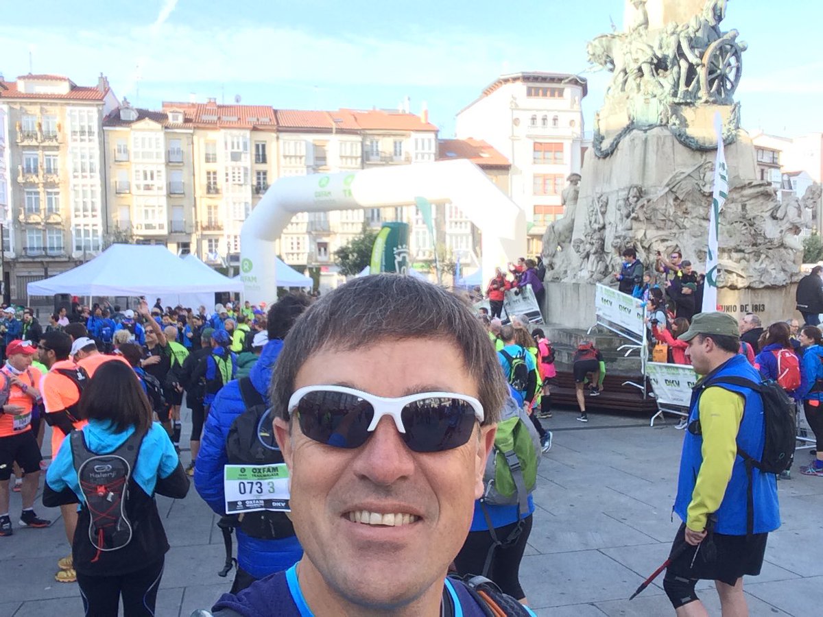 jserralvom's tweet photo. Ya en la salida de la @OITrailwalker #Vitoria #100km1causa #oitw @Runners_ADIM https://t.co/0wqbpT8PVP