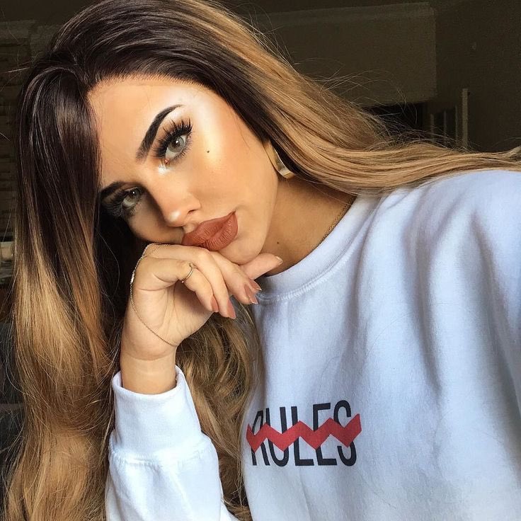 daddys_girlX's tweet photo. 🥀🥀🥀🥀                                                  New Fake, RT? 
                           🥀🥀🥀🥀 https://t.co/van1RjHSIX