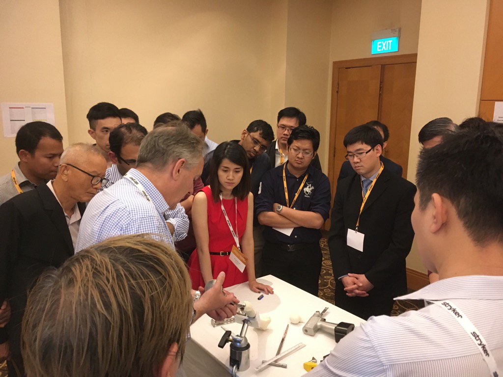 Femoral workshop at the Singapore Exeter hip course today. Good luck to <a href="/ExeterChiefs/">Exeter Chiefs</a> this afternoon!