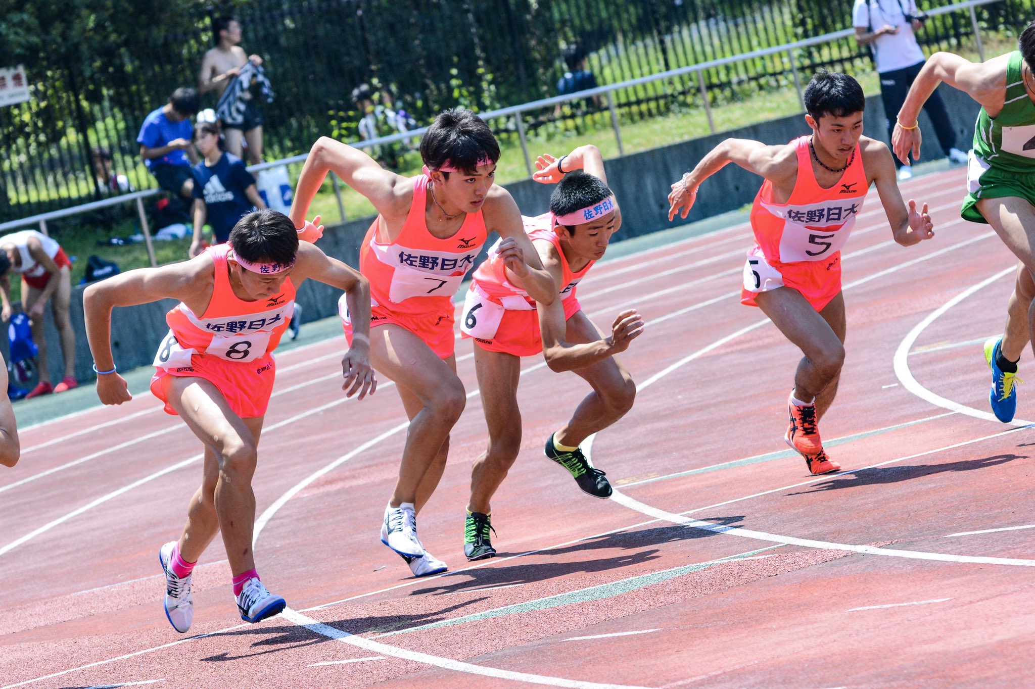 か え 平国大記録会 1500m 6組 大谷陽 人見昂誠 根本大輝 樋口翔太 佐野日大 ゴール手前の表情がみんなの必死さを存分に表していると思う あー 学生スポーツかっこいいなぁ T Co Qzepoyvmng Twitter