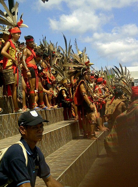 niko_ptkborneo's tweet photo. @PakatDayak Slmt dan Sukses atas pembukaan Pekan Gawai Dayak Ke-32 di Rumah Radakng Pontianak, Kalimantan Barat. https://t.co/ryMv6qMAg8