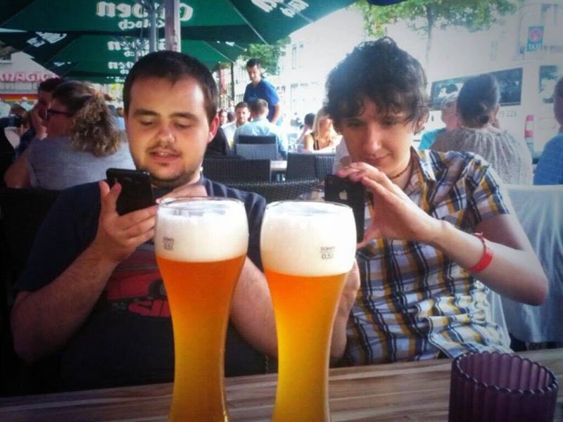 mrspockcz's tweet photo. Tahle výprava s @vojtidlo a @RaderCZ byla taky hodně silná. Bydleli jsme ve čtvrti plný nevěstinců a sex shopů. #gc2013 https://t.co/8eDFFMrQaE