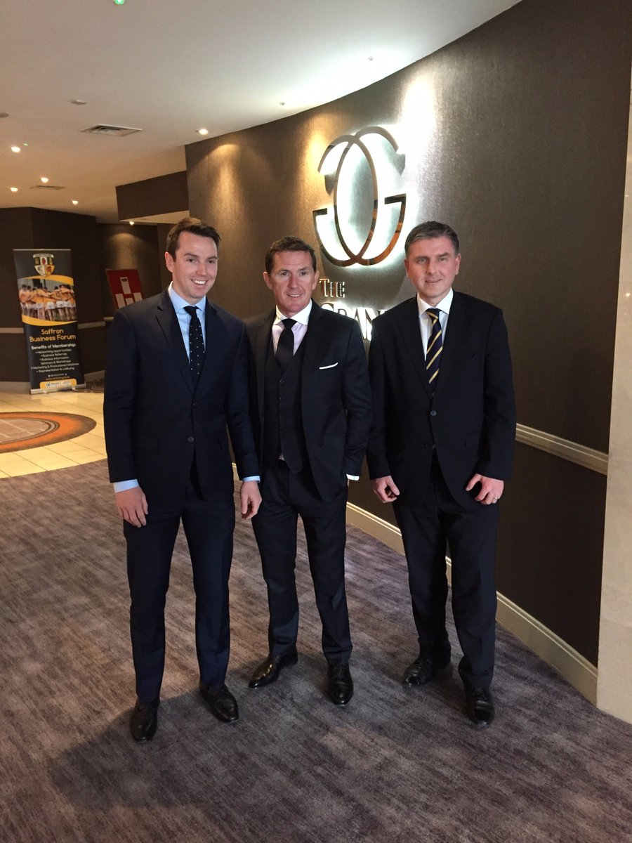 It's not every day you get to meet two legends of their respective sports 😀😀 <a href="/TonyKernan/">Tony Kernan</a> <a href="/AP_McCoy/">AP McCoy</a>