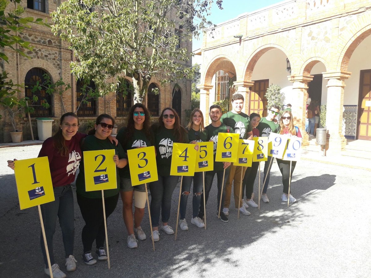 aleelopez_l's tweet photo. Preparados!!!! @MiesJuvenil @JuventudDM @DiocesisMalaga #XXXEDJMalaga https://t.co/XlFwV2G0cg