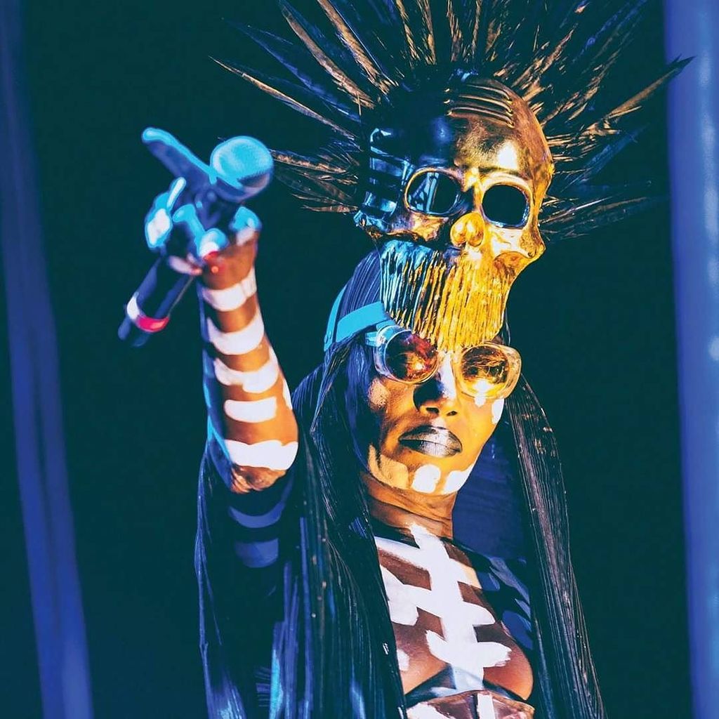 avenoirmag's tweet photo. Yesterday was the all-time diva and Queen of Eccentric, @gracejonesofficial 69 years of existence. Check out the i… https://t.co/0cnFSmJGVI https://t.co/W3FOKcnsHZ