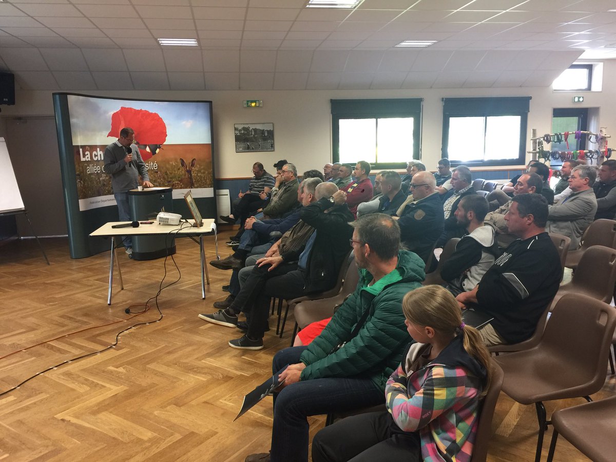 FedeChasseurs76's tweet photo. La FDC organise une matinée d'information pour les chasseurs de gibier d'eau à Veulettes sur Mer Olivier Troca pour la météo https://t.co/9HD76QrQxR