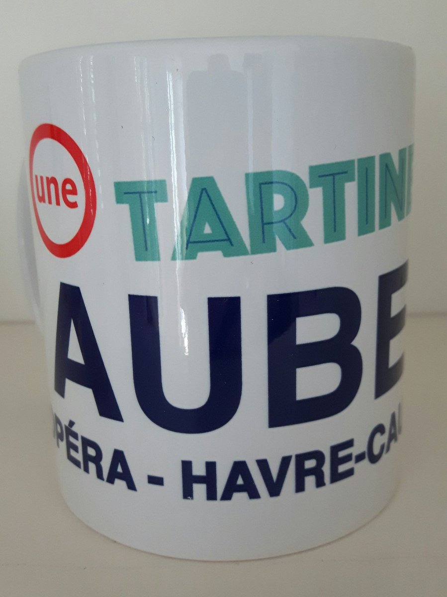 AnnMa_Cha's tweet photo. Merci @SergeLapinRATP  d'offrir à une Normande, une TARTINE AUBER salé!!!! 😂 #StationdAvril https://t.co/PkzrAfQK2s