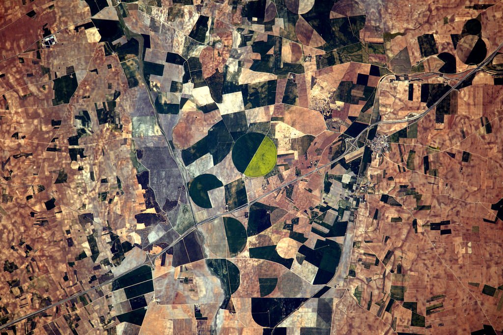 Thom_astro tweet picture