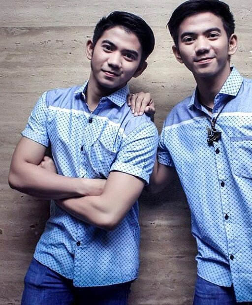 heechulwurie78's tweet photo. Pangeran k2rl @DA2_Rizki @DA2_Ridho sukses yaa performnya #2RDiPestaKemenanganDA4 https://t.co/Grwnjv2UCo