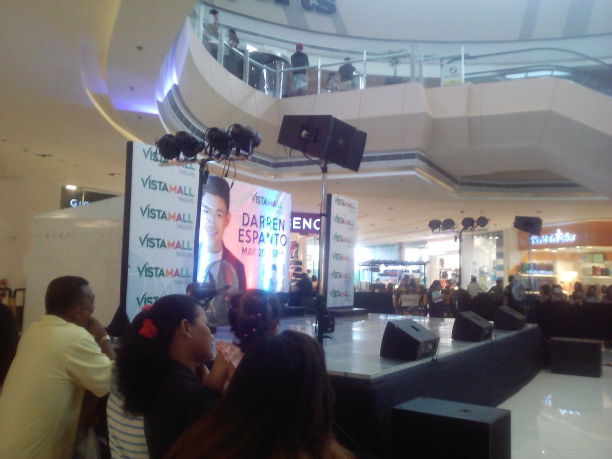 jeraldnagrama5's tweet photo. Darren Espanto @vista mall Taguig.#meet&amp;greetW/DARRENespanto https://t.co/tOXRhiqZUZ