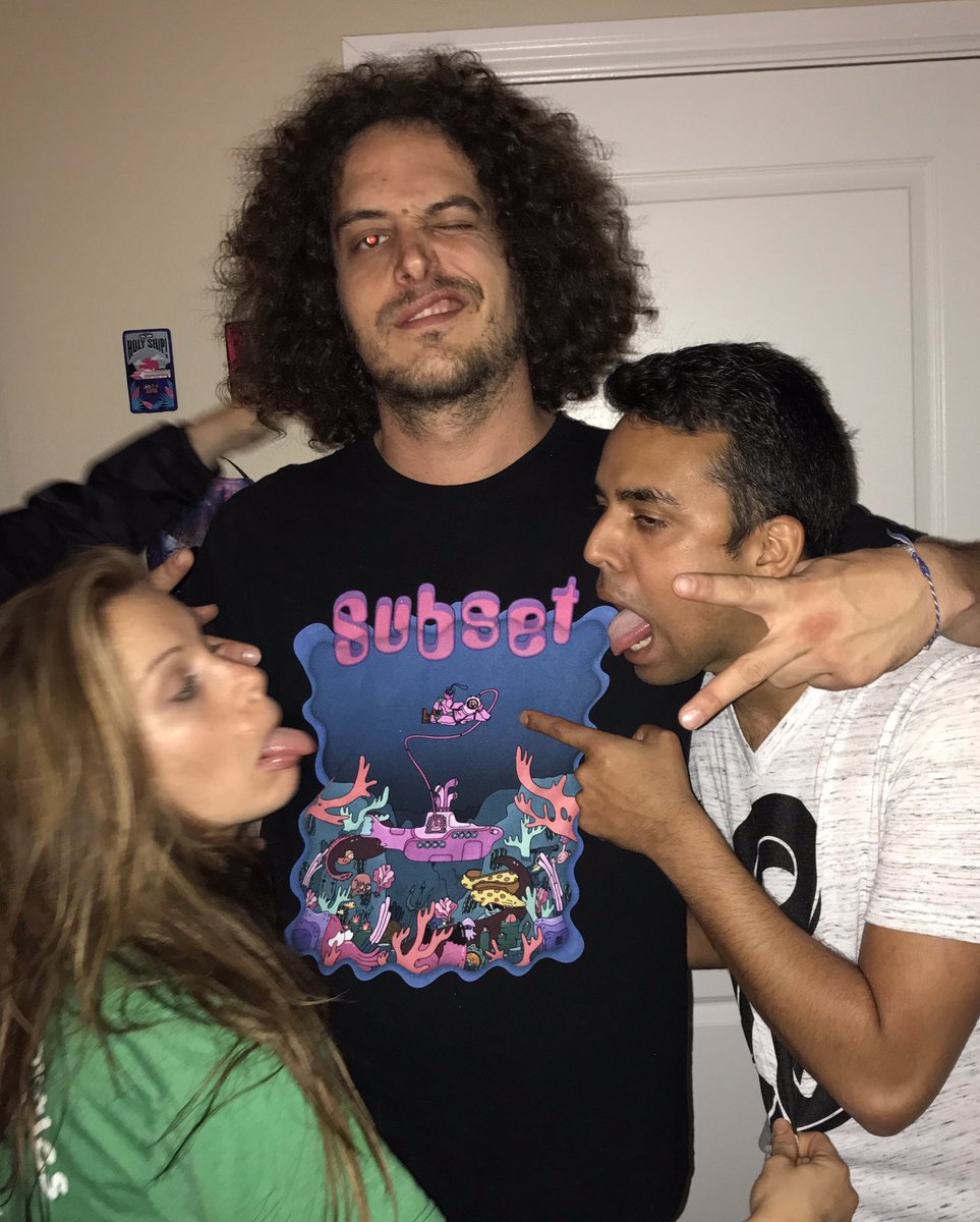 ShreeMix's tweet photo. How Texas #Shipfam reacts when we see an OG @subsetgetsit 2016 Tour shirt....#subsetgetsit #holyship https://t.co/m5aJRw8y6G
