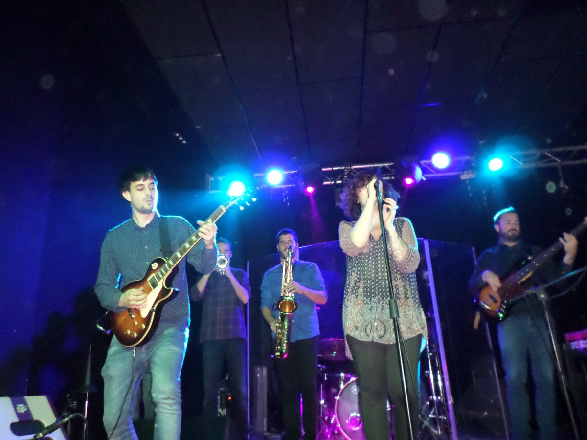 DiscosRuidosos's tweet photo. @TheCoolTrance anoche en concierto en ClanDestino #Albacete  @JazzAlbacete https://t.co/zw0LgbXtxB