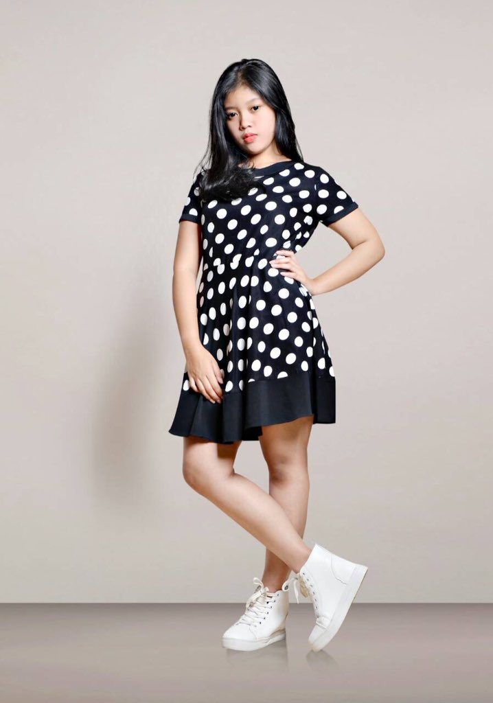 ardina_pera's tweet photo. #polkadot #ilooknet @ilook_NET #lookoftheweek https://t.co/KzDescoSKH