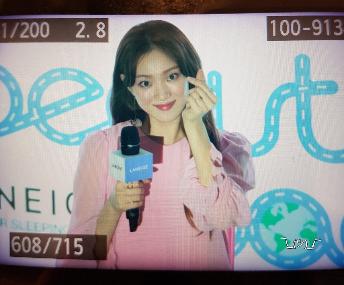 pinkvelvts's tweet photo. Preview 170520 Lee Sung Kyung Laneige Event Ion Orchard Singapore #LANEIGE #이성경 https://t.co/XIvVCI9we6