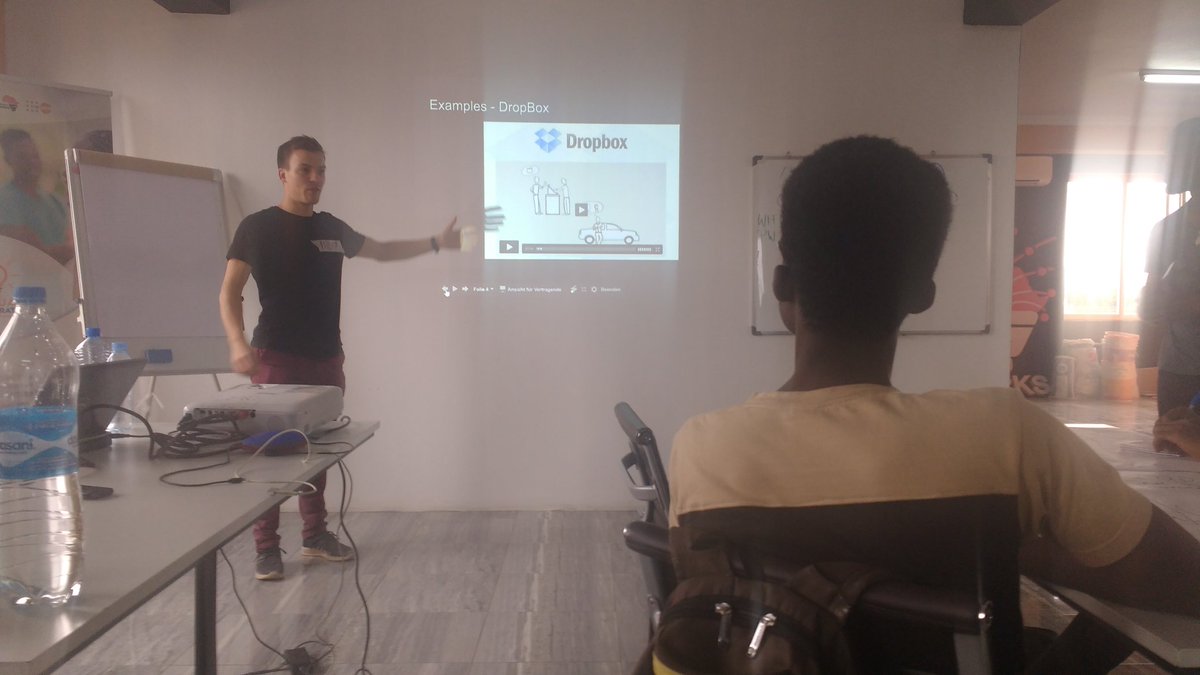 mootje_diaby's tweet image. Brainstorming #Hackerthon
