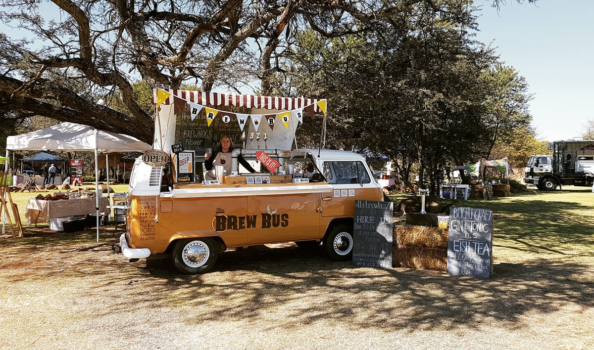 Setup and ready to pour! Swing by for <a href="/SMACKRepublic/">SMACK! Republic Brew</a> <a href="/DrifterBrewing/">Drifter Brewing Company</a> @BREWHOGS and <a href="/GrowlerCo/">Growler Brewing Co.</a>. Everyone's favourite #eishtea on tap