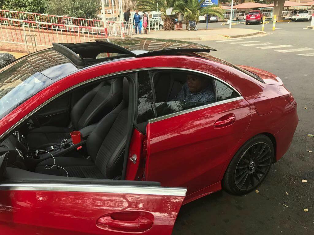 Ndamase_Siya's tweet photo. On the 3rd frame is my friend Lethu. This is his car, got stolen in JHB, its not even a month old 😩😭💔.lets help him find it plz rt. https://t.co/yFmjDh3FUr