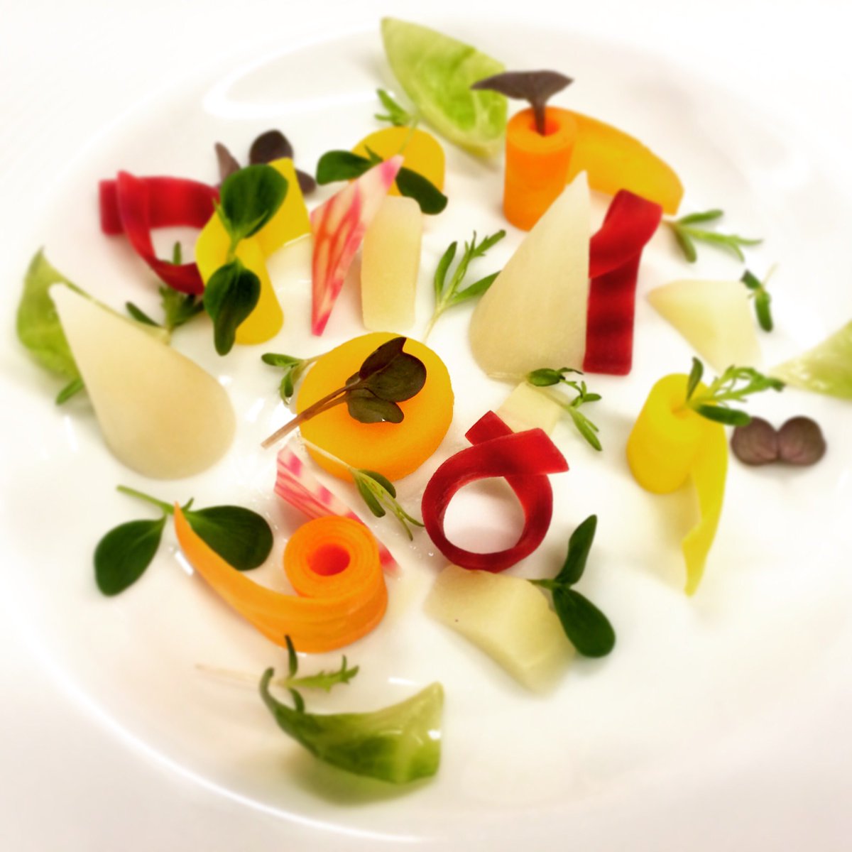 Le terroir genevois en mode veggie au Parc des Eaux-Vives ow.ly/3DPo30bTiRX
#veggieweekgeneva #geneva #veggie #genevalake #veggiemenu