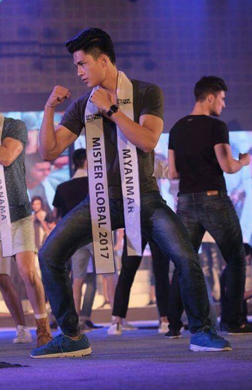 ShweYaung4's tweet photo. #MisterGlobal2017 
#Myanmar https://t.co/2XBLzrS6Rq