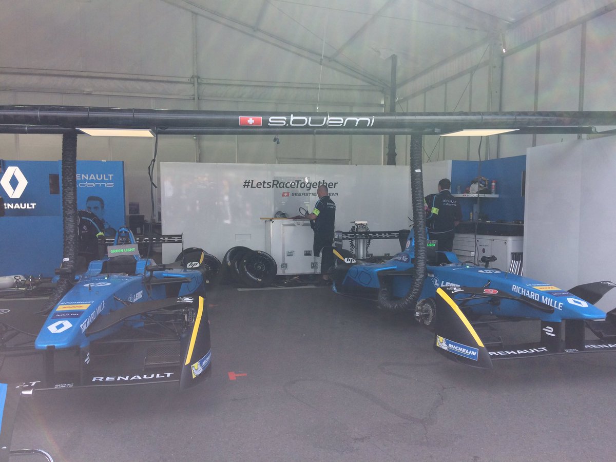 renaultgroup's tweet photo. Welcome to the 2 time @FIAformulaE champion team stand 🏎🏆 https://t.co/Z0rf12zEoG