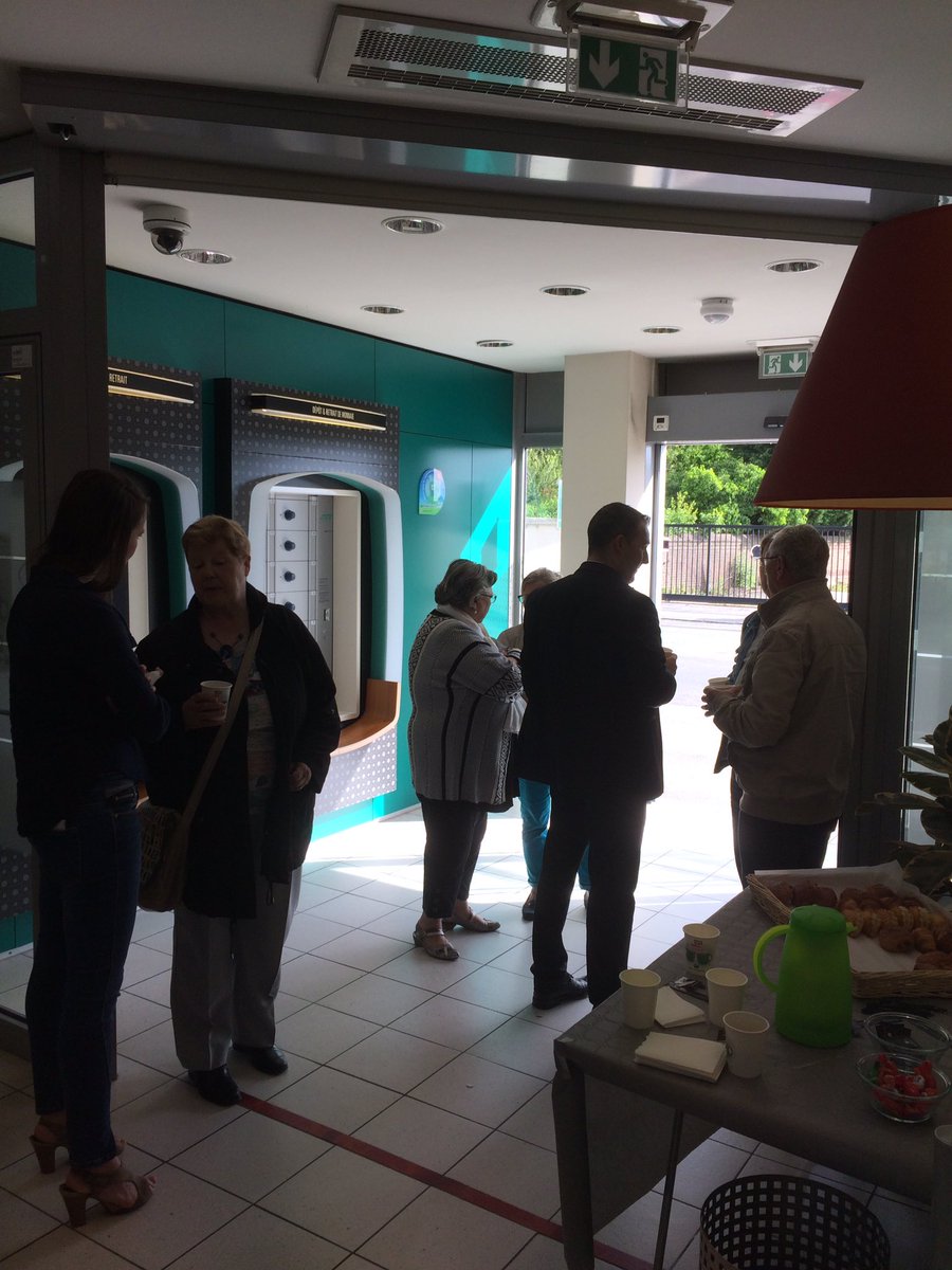 silverleg74's tweet photo. Café des voisins sur l'Agence d'Arques. https://t.co/VqcLhsDyGz